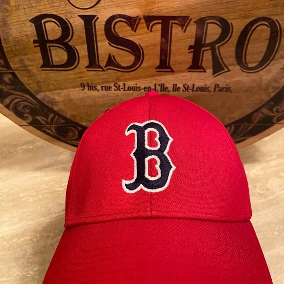 Boston Red Sox Baseball Cap - Picture 2 of 6